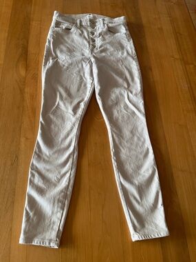 Alice + Olivia Light Beige Women's Button-Fly Jeans